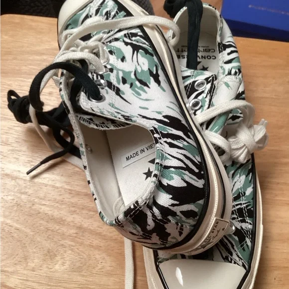 Carhartt Wip Chuck Converse Low Top Sneakers in White and Mint. 238 - Picture 5 of 7